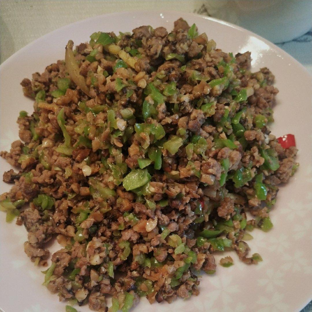 🔥不用放一滴油的下饭神器：牛肉黑三剁🥩吃一次就上瘾‼️今晚又要多煮一点🍚了🌝