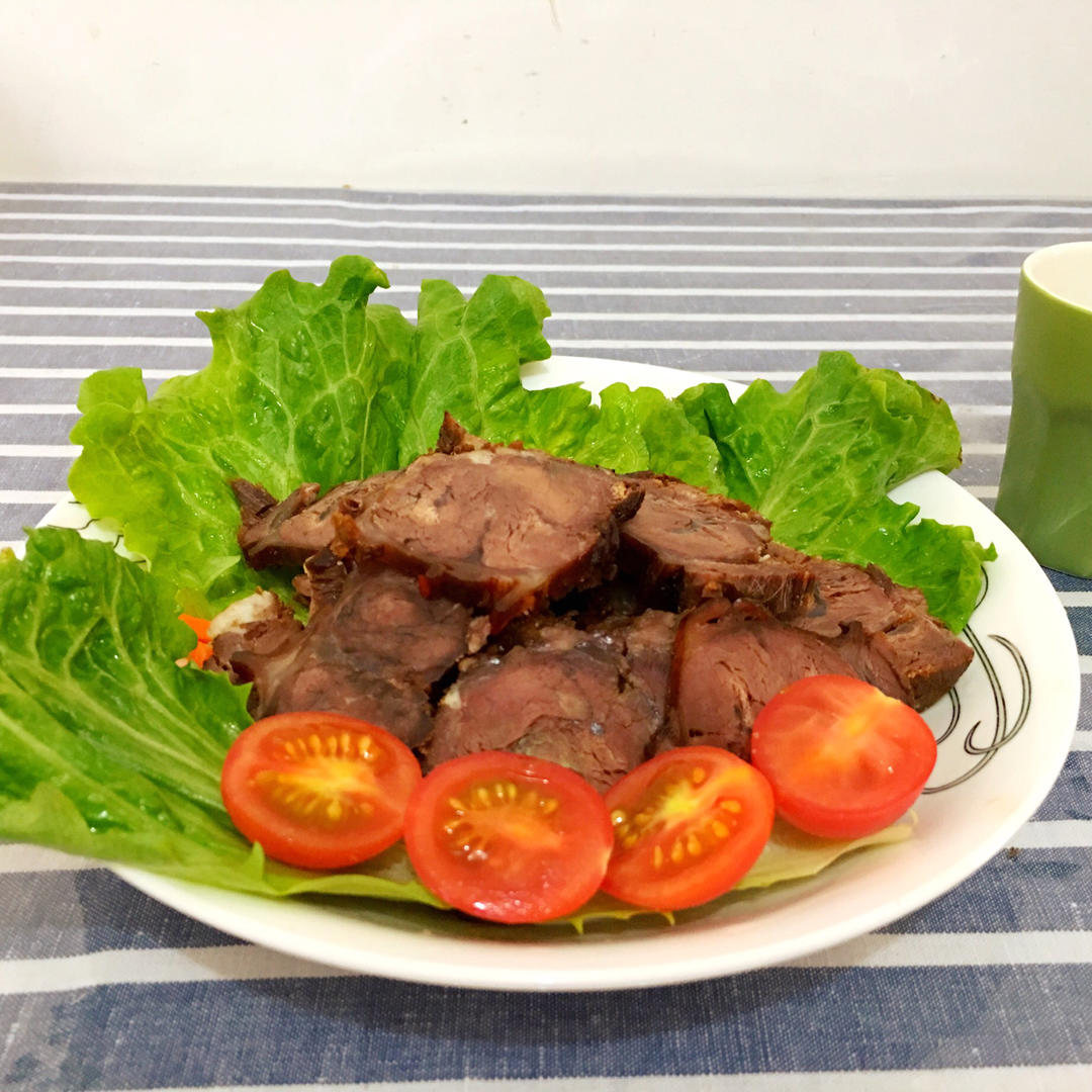 卤牛肉