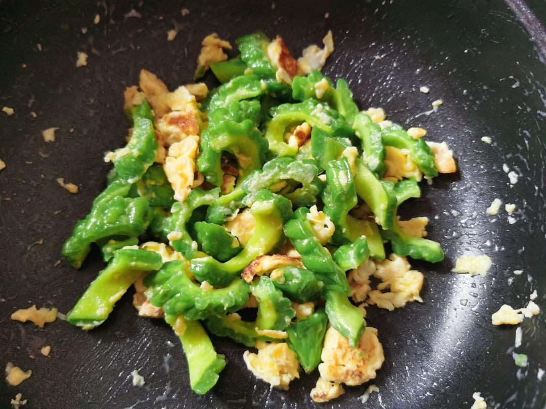 苦瓜炒蛋（清火菜）
