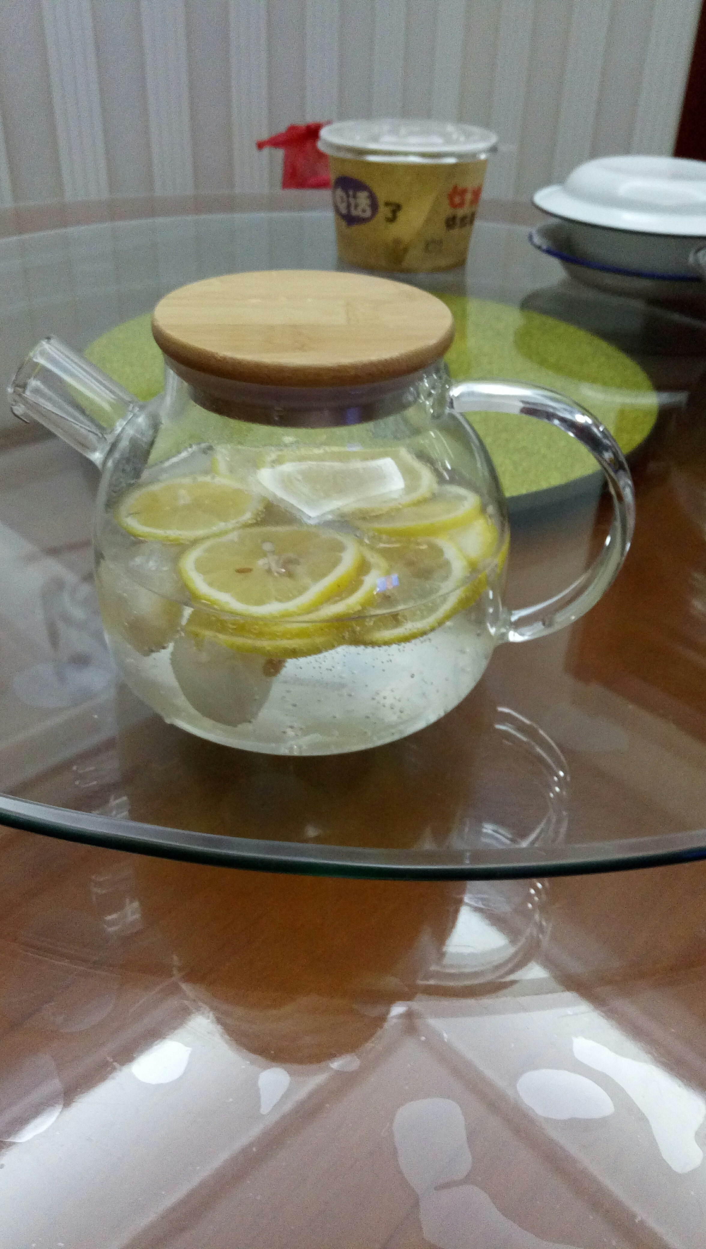 柠檬荔枝雪碧茶的做法 步骤1