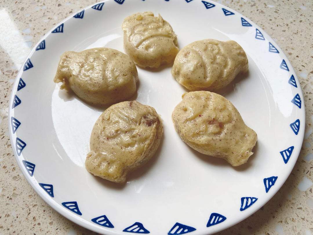 宝宝辅食:苹果红枣蒸糕