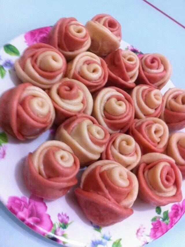 伊兰-6做的玫瑰花馒头