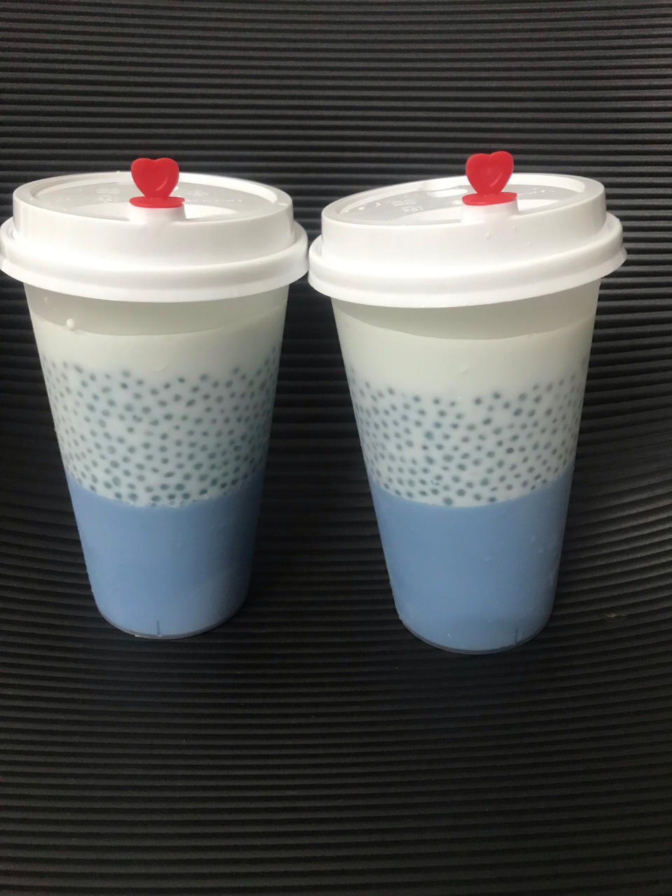 蝶豆花奶冻西米露