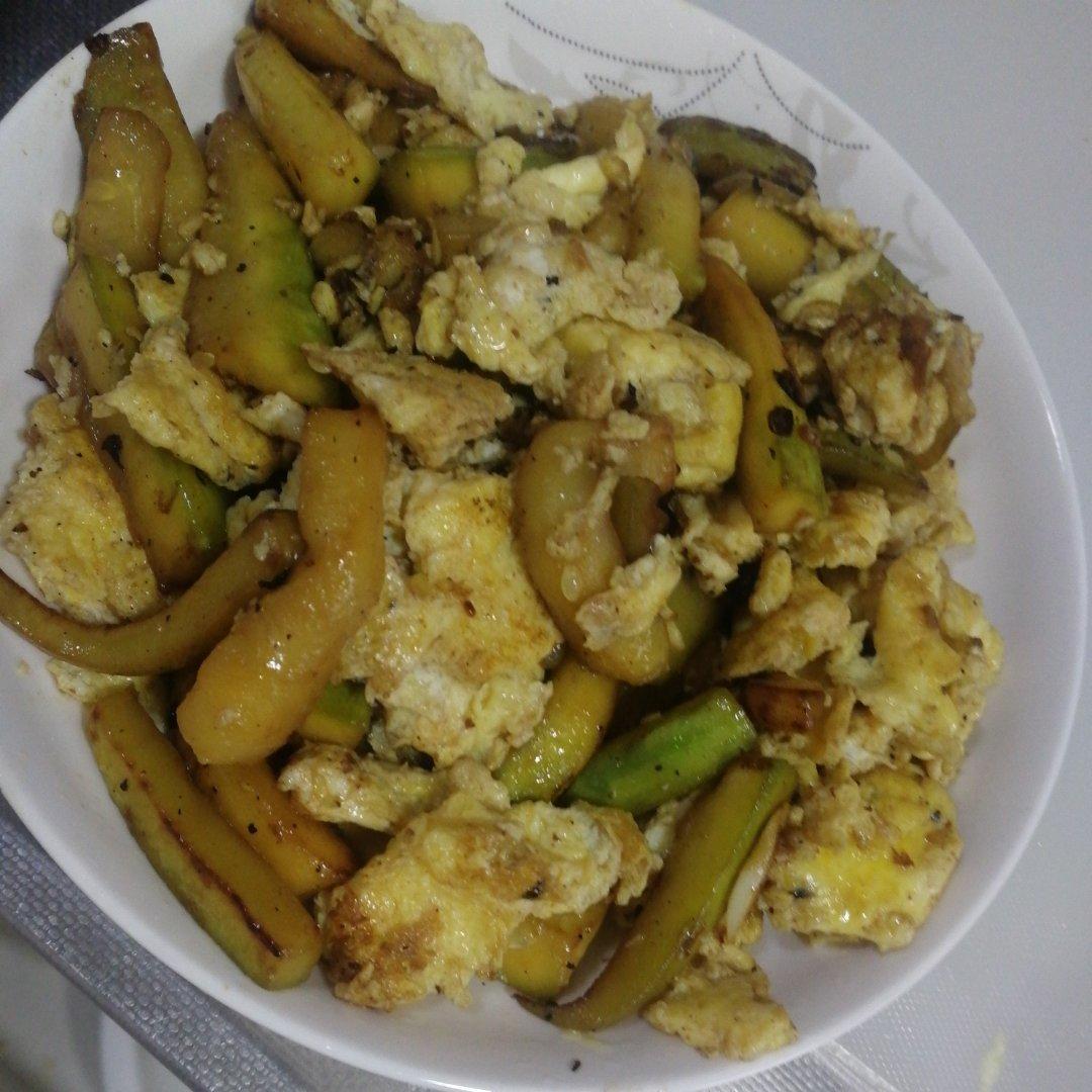 西葫芦炒鸡蛋(从不修图，拒绝夸张)