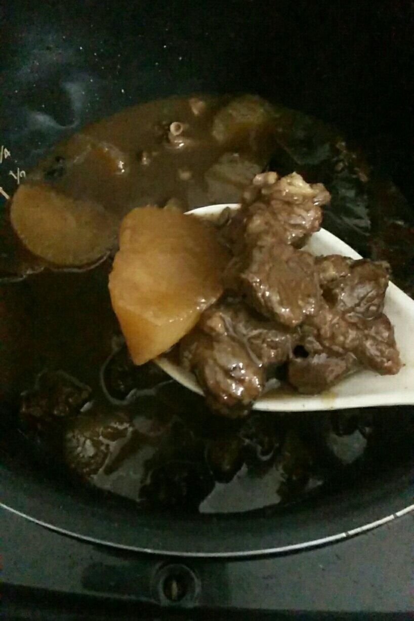 萝卜炖牛腩