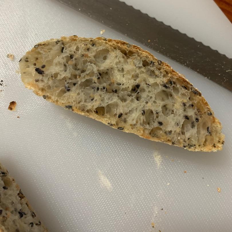 家庭烤箱法棍之一：多谷物法棍（国产高低粉-波兰种-隔夜冷藏法）