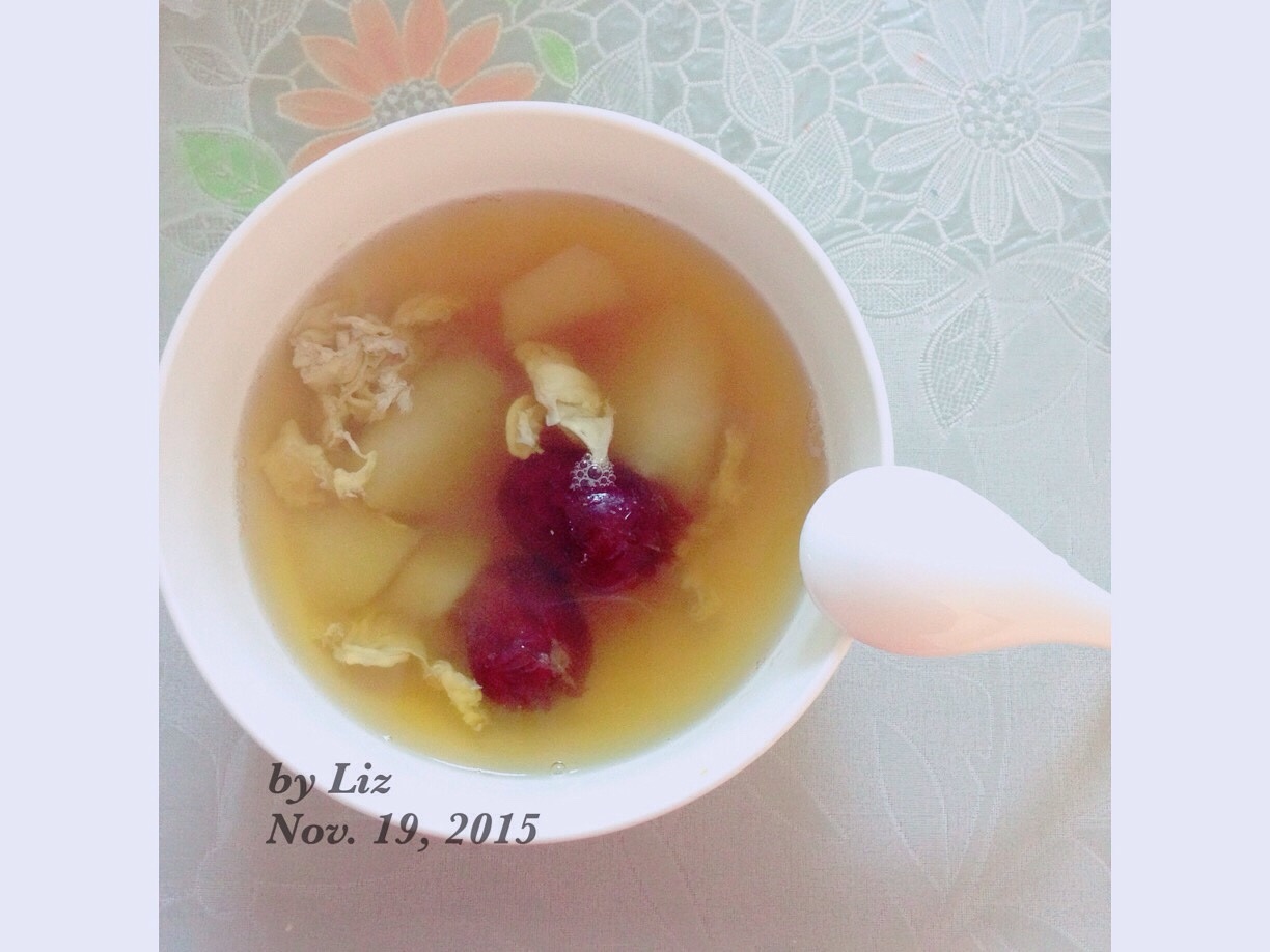 鸡蛋红枣姜梨汤（缓解哺乳期感冒）的做法