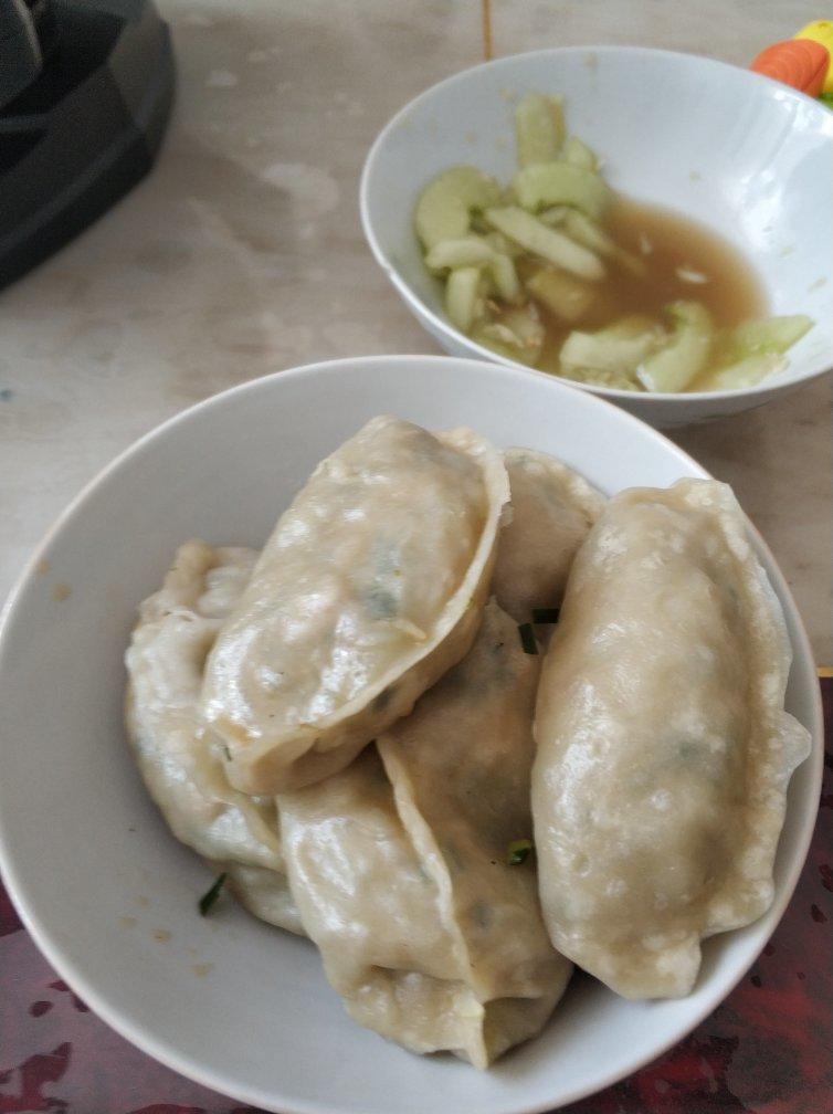 西葫芦烫面蒸饺