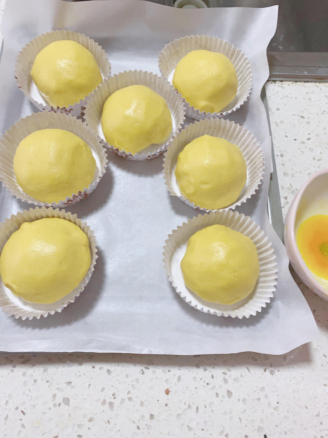 好吃到炸裂的港式菠萝包（附带制作酥皮的小视频）