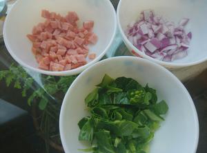 咸味蔬菜火腿燕麦粥的做法 步骤1