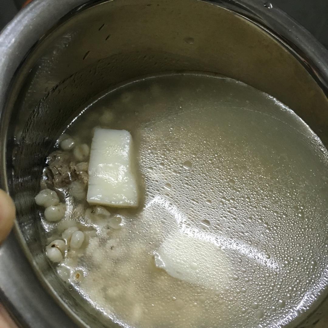 排骨淮山薏米汤