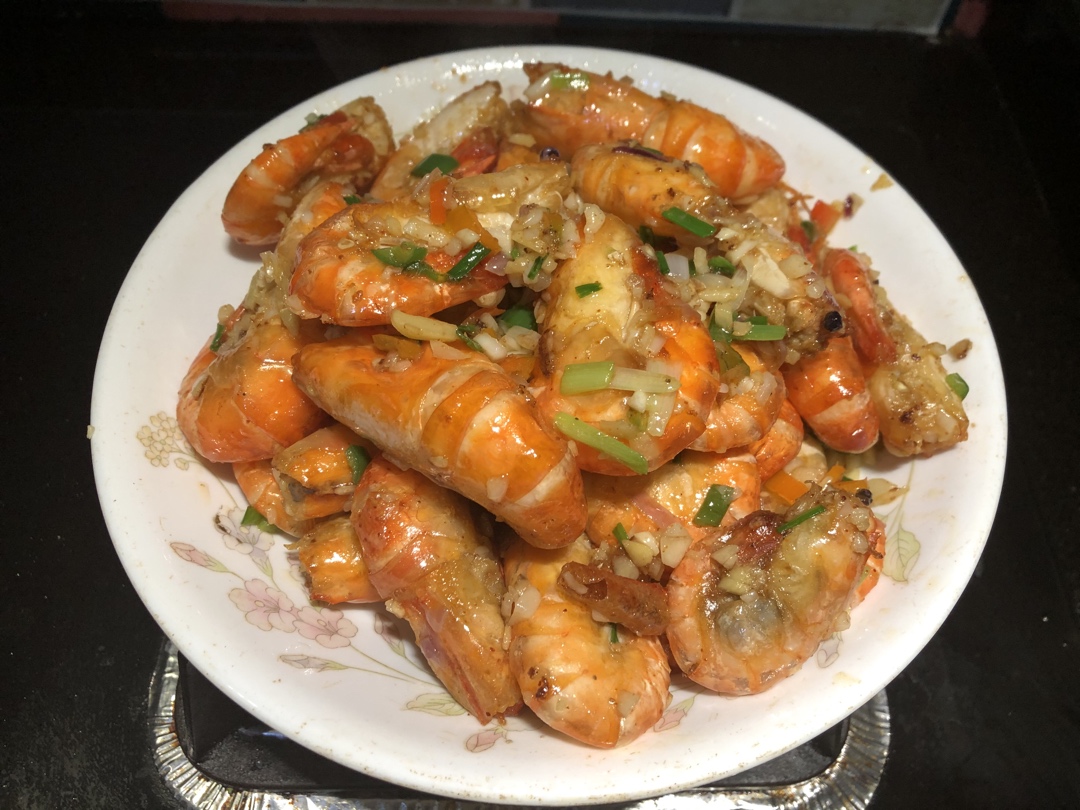 厨师长教你：“椒盐虾”的家常做法，口感酥脆味道很赞，先收藏了