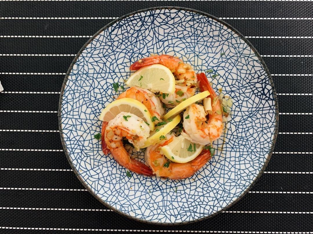 頗有东南亚风味的椰油煎大虾