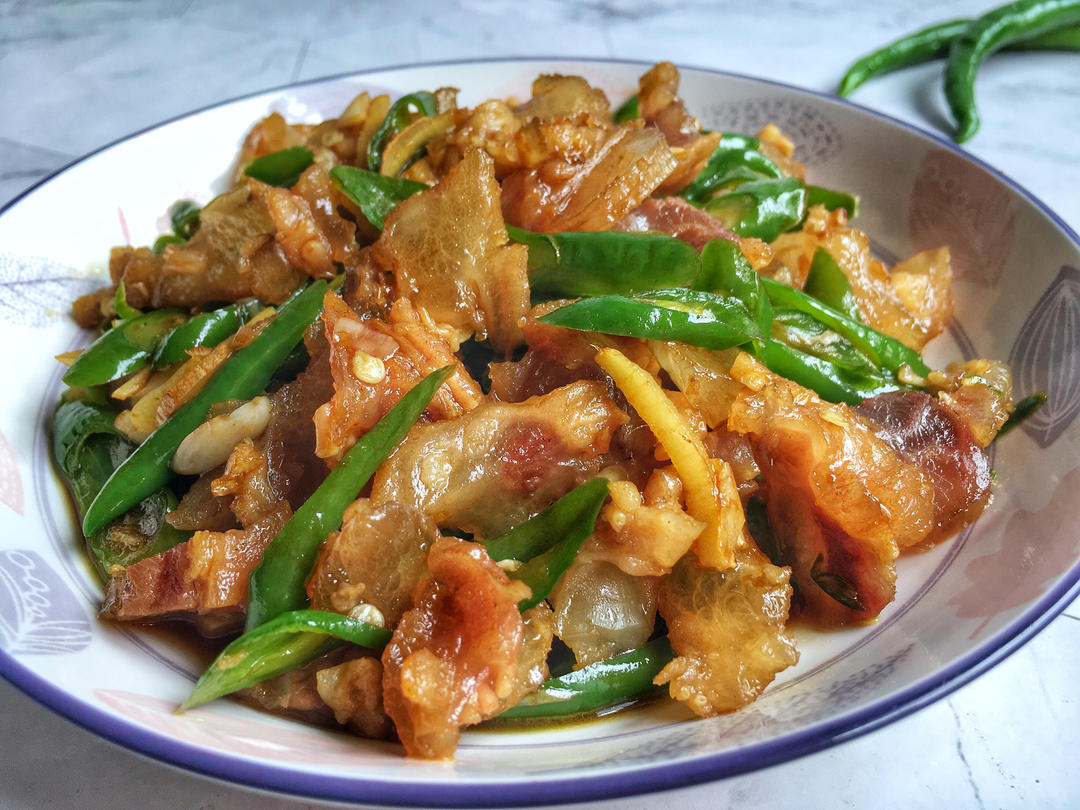 青椒炒牛蹄筋