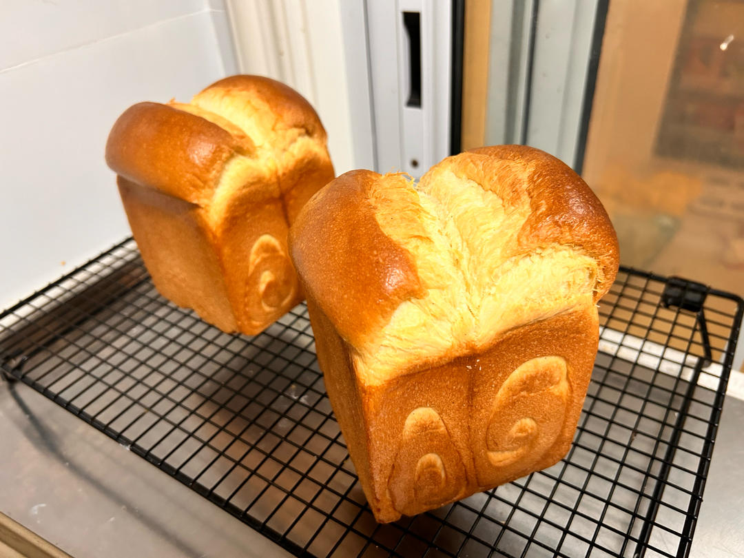 奶香纯粹的重料淡奶油吐司