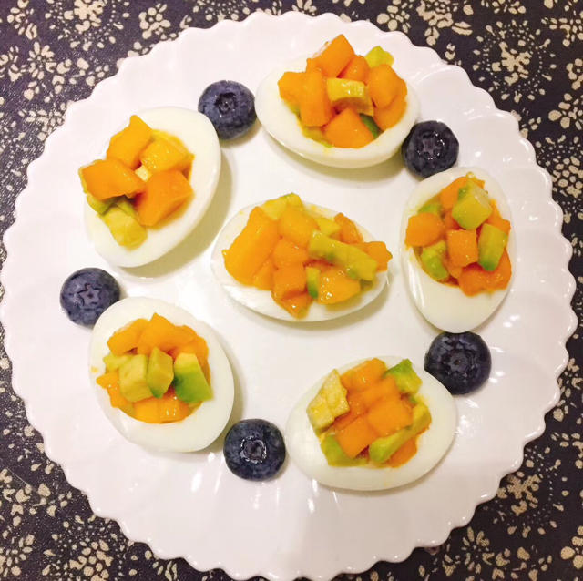 鸡蛋杯沙拉