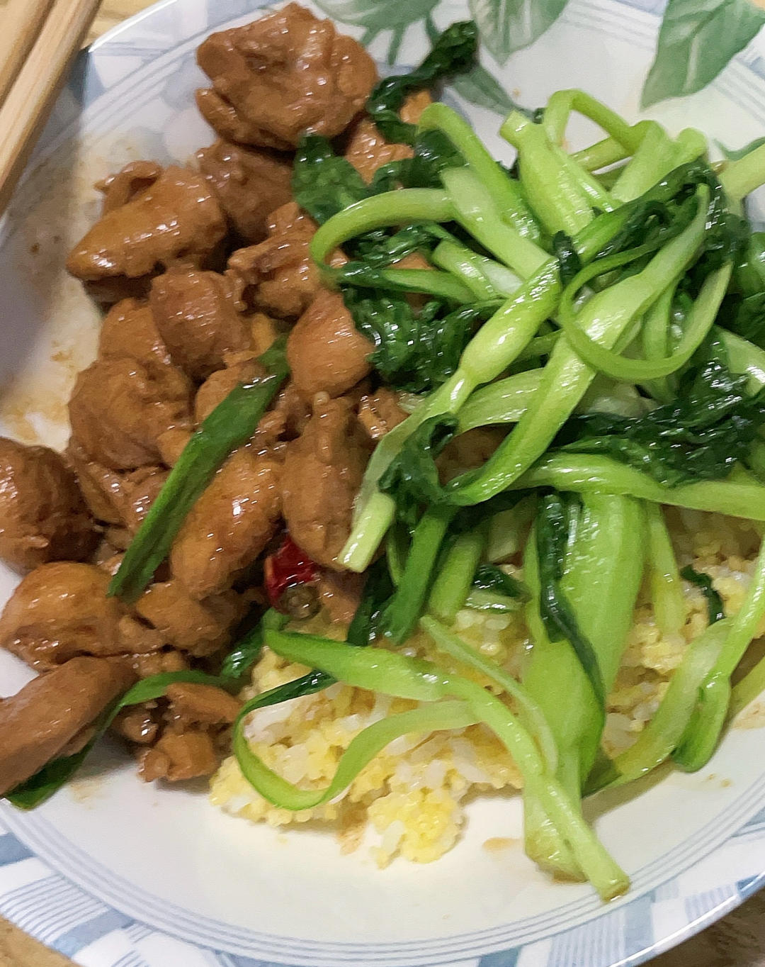 跟风做的，绝了绝了，这个葱烧鸡香S了