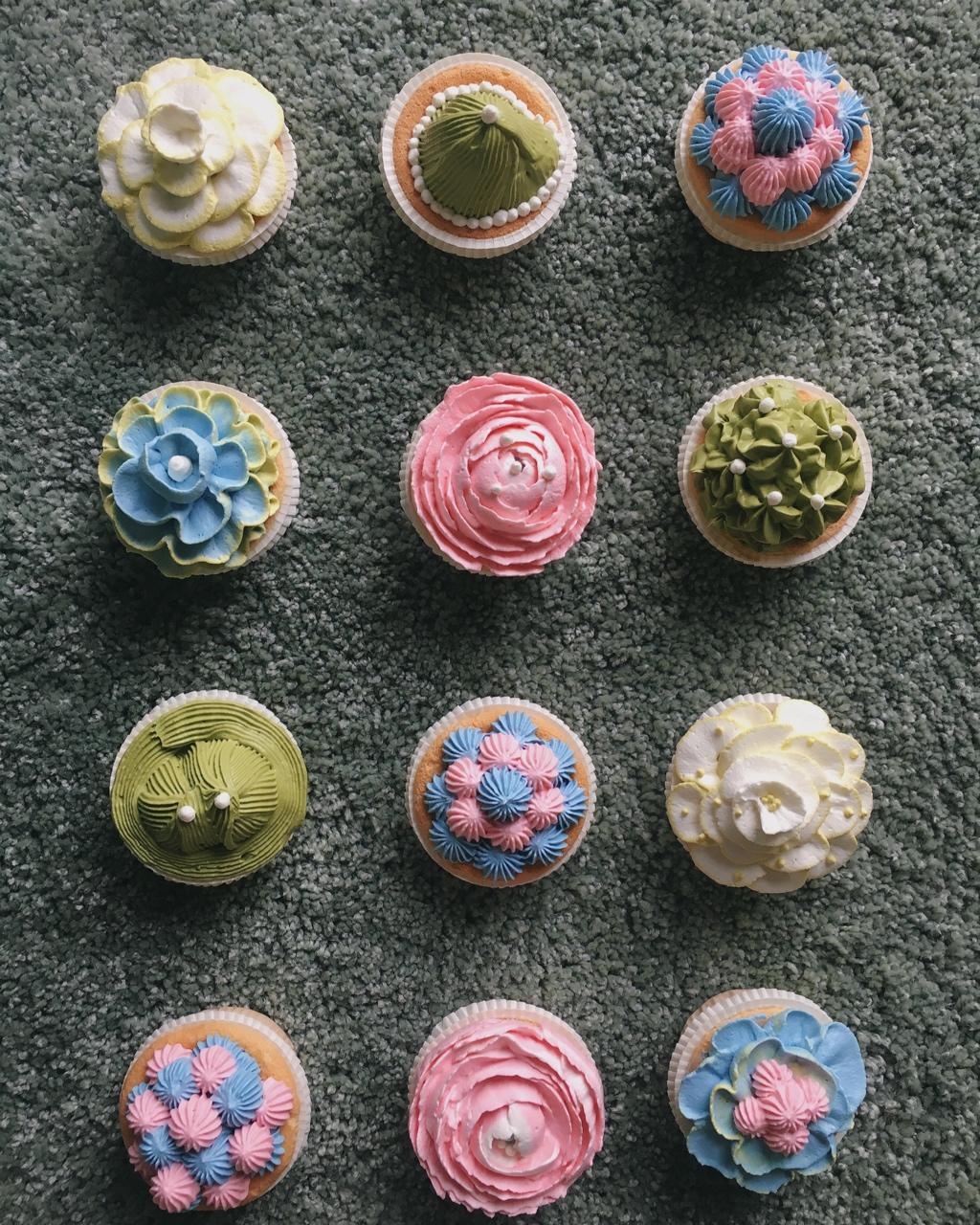 棉花纸杯蛋糕