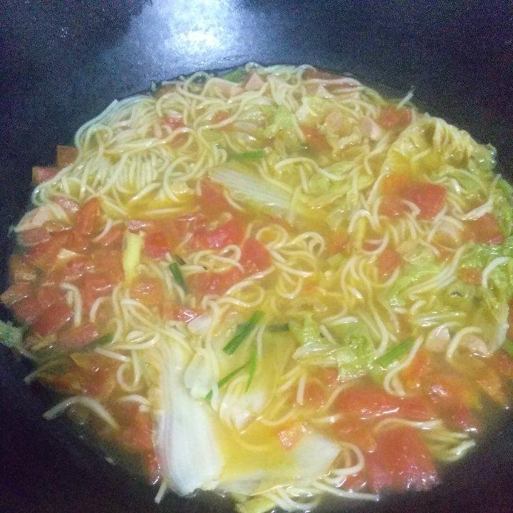 西红柿鸡蛋面