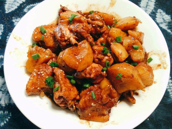 美味的家常菜：红烧猪蹄