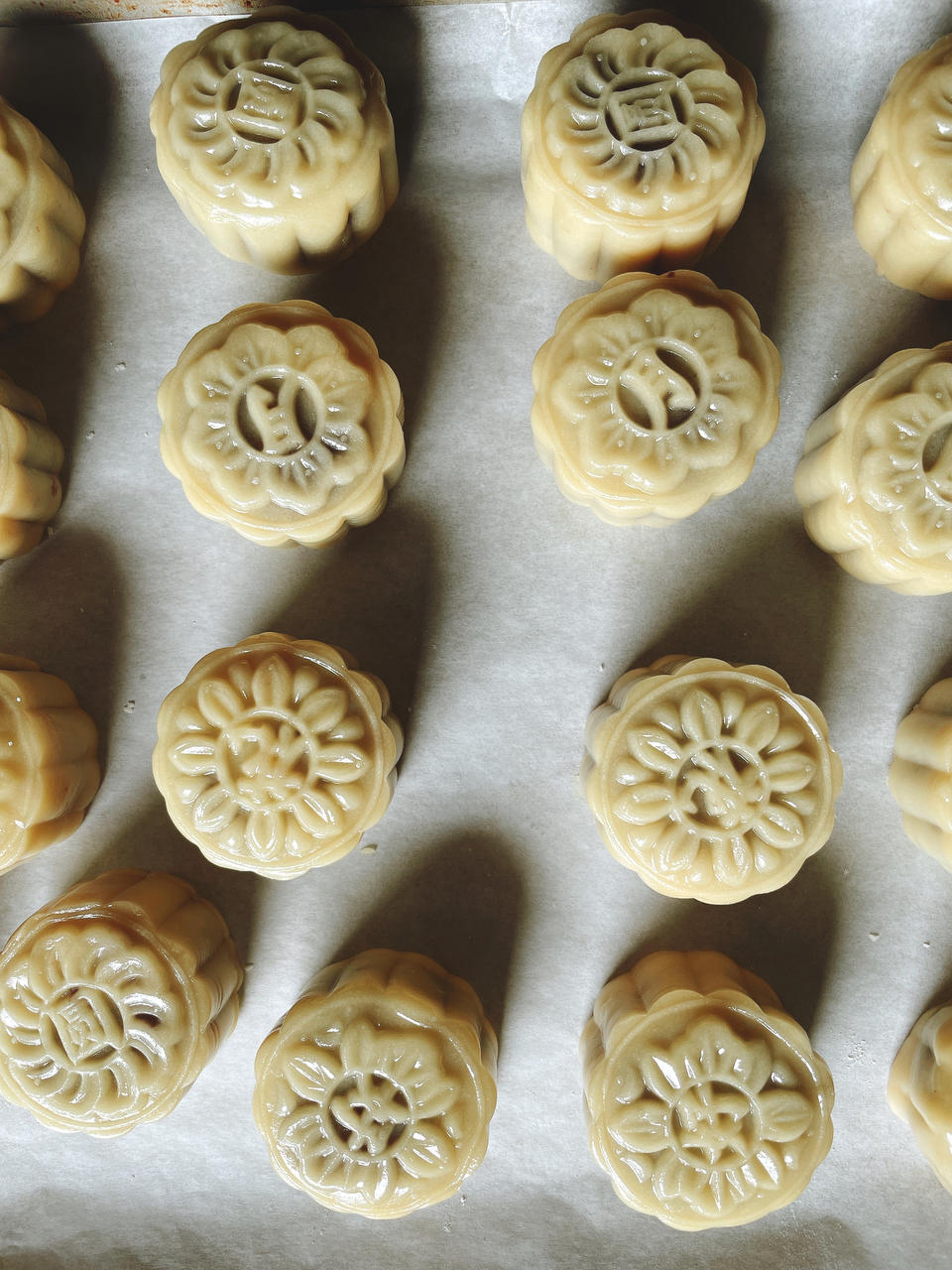 广式月饼—蛋黄莲蓉月饼