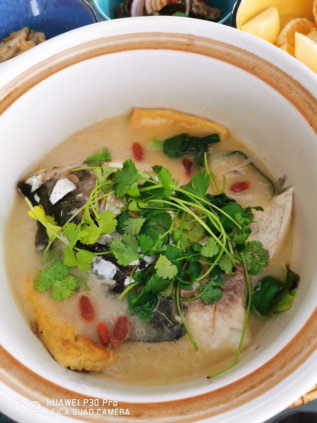 鱼头豆腐汤