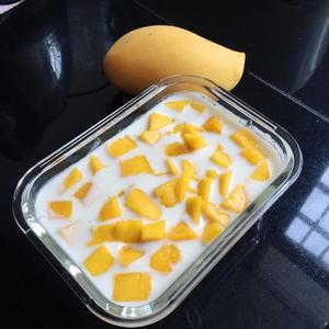 芒果牛奶奶冻的做法 步骤4