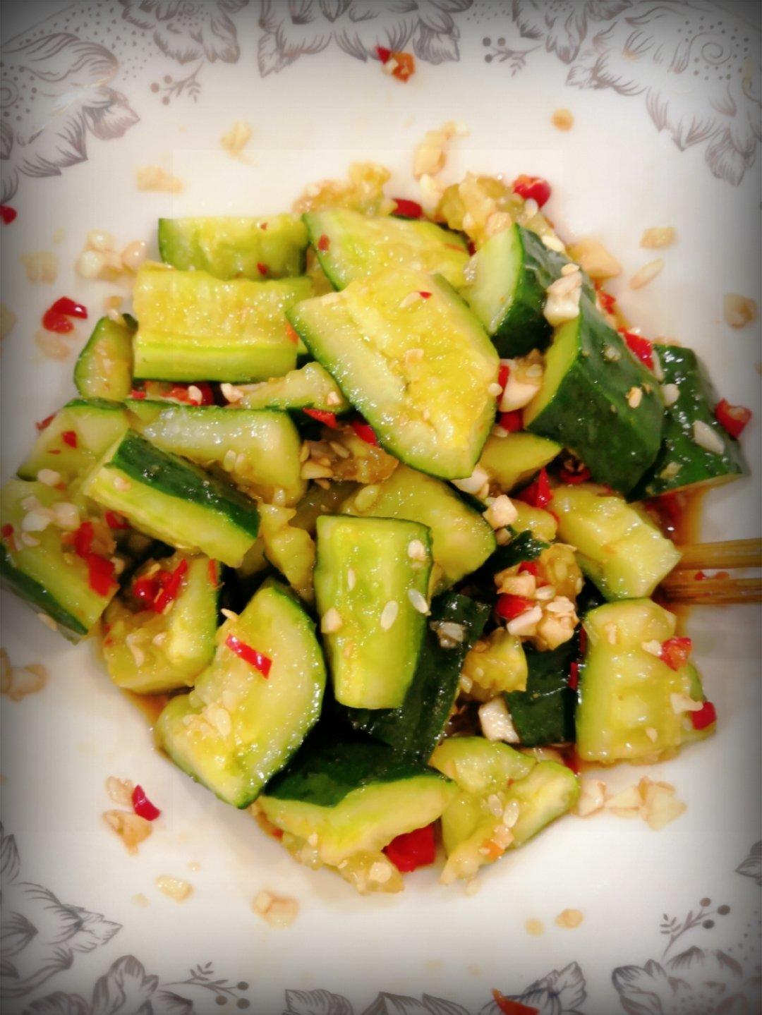 赞不绝口拍黄瓜🥒