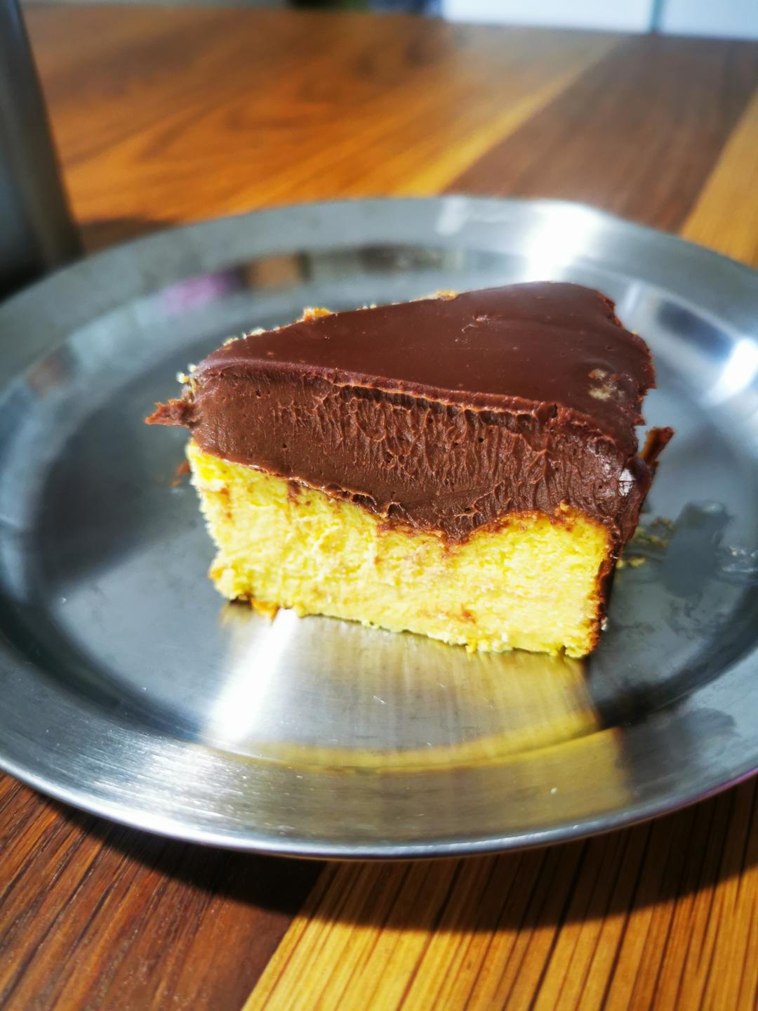 藏不住了 双重口感 全程搅拌搅拌就能成功的巧克力熔岩巴斯克蛋糕！