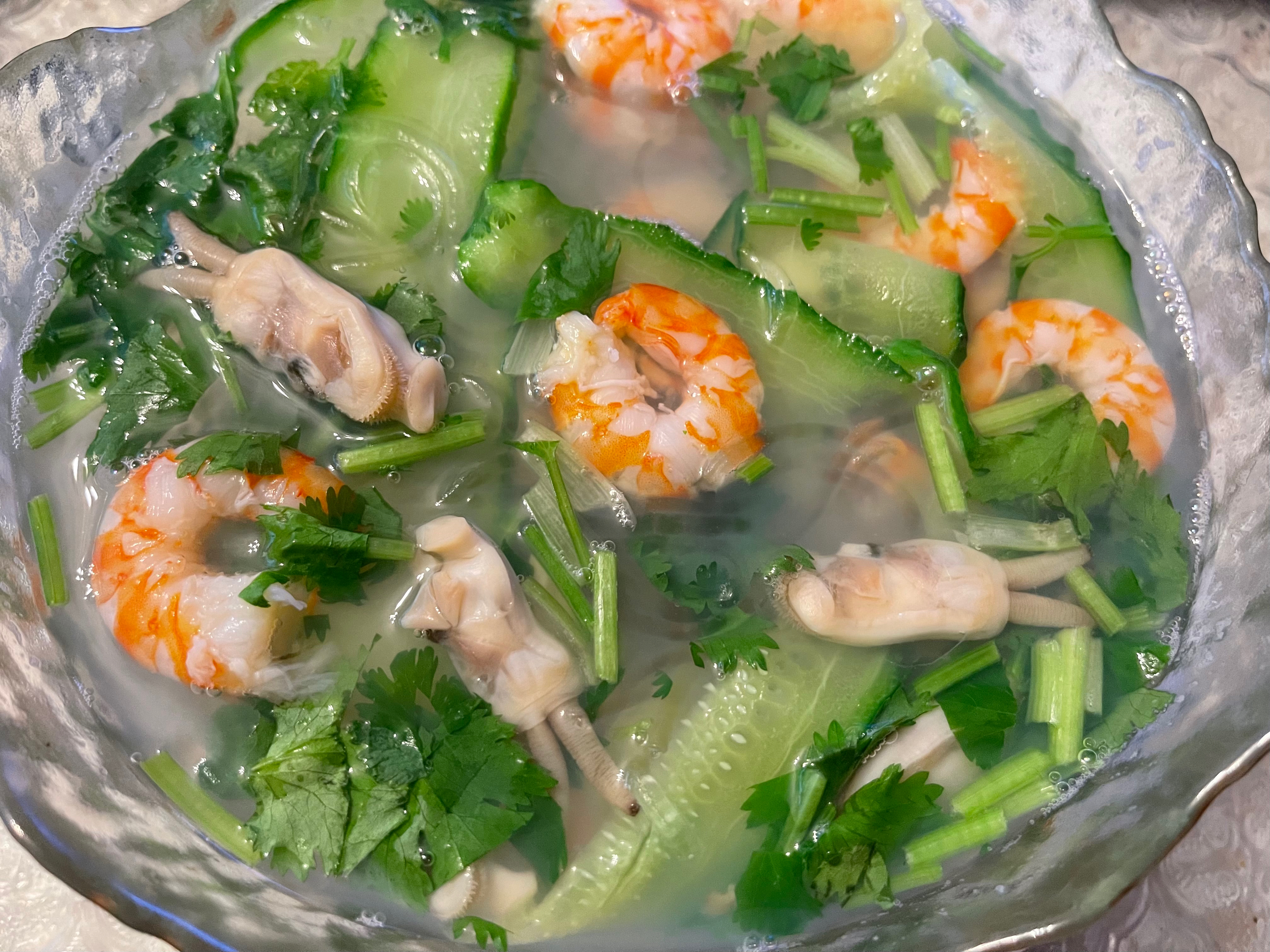 黄瓜粉丝海鲜汤的做法