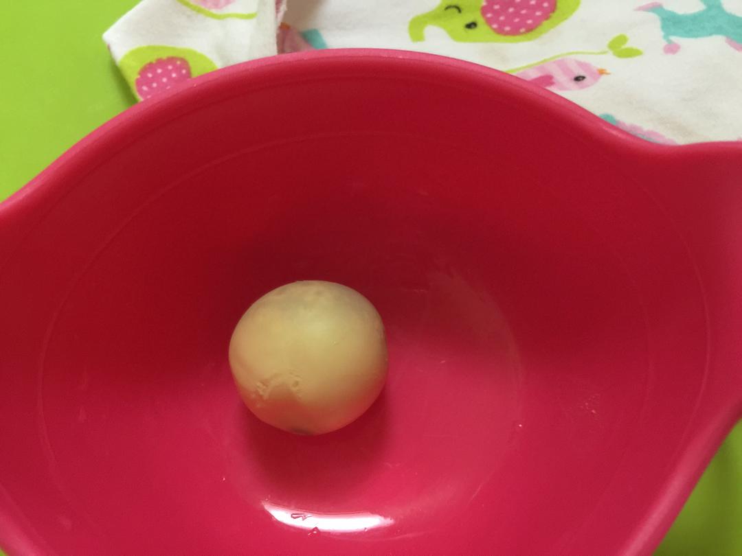 蛋黄泥 辅食的做法