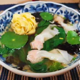 虾肉小馄饨—鱼戏莲叶间