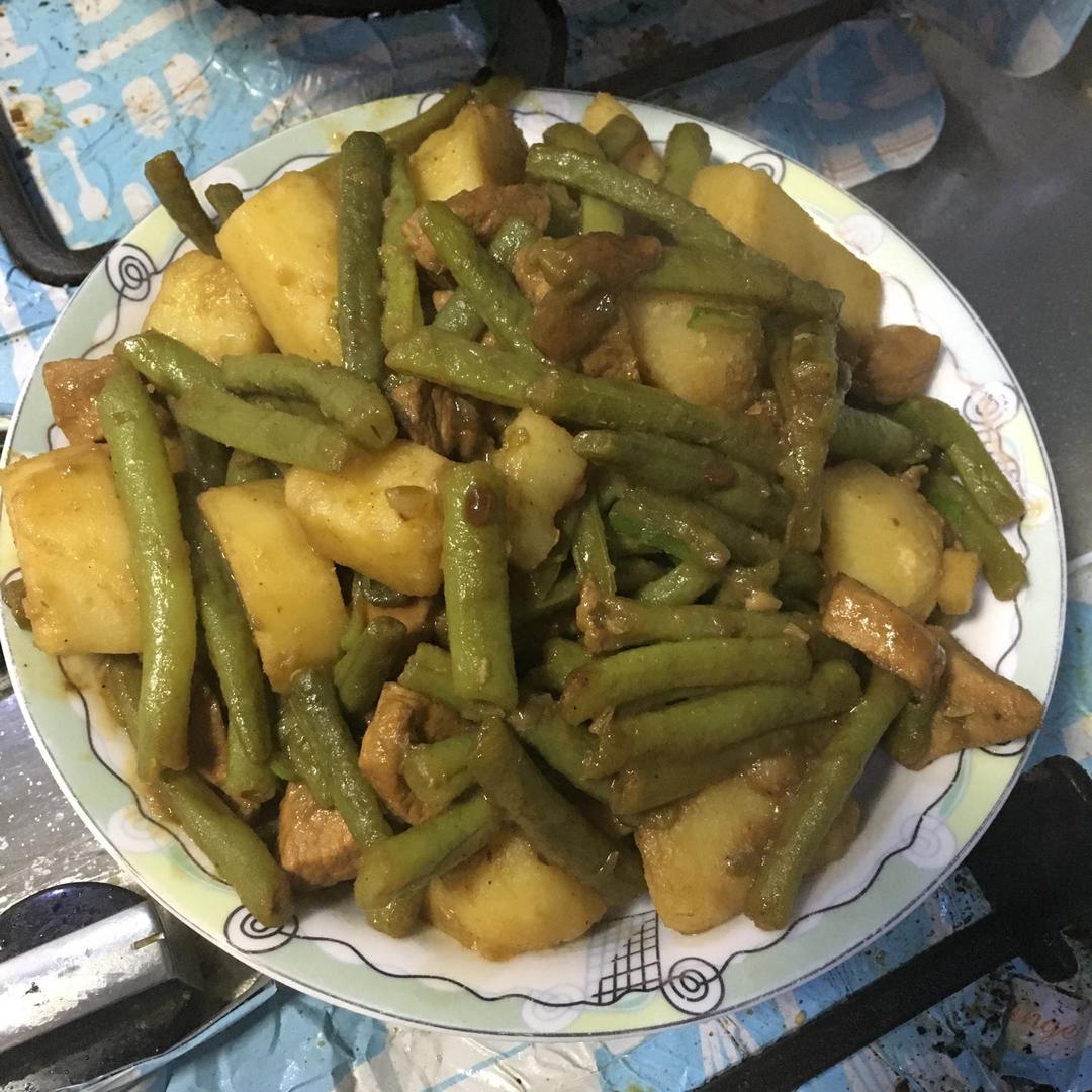 土豆炖豆角