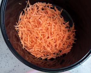 土豆胡萝卜丸子的做法 步骤2