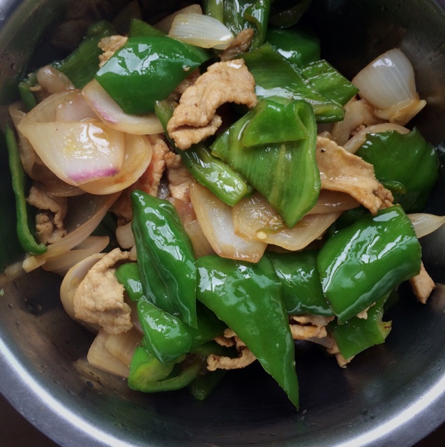 洋葱青椒绘肉