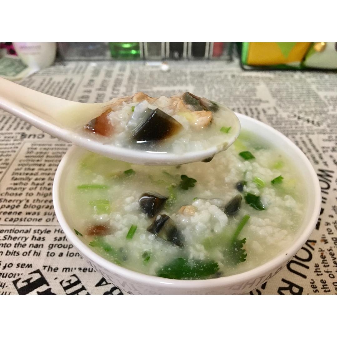 十五分钟快手之香滑皮蛋瘦肉粥(附五分钟电饭煲电压力锅更快捷方法)