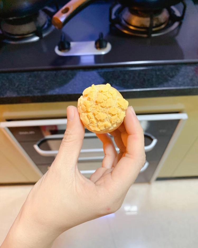 酥皮奶油泡芙--#皮黑森林#