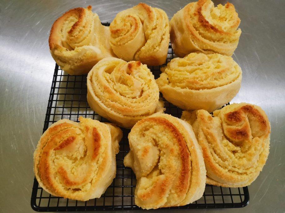 千层椰蓉小面包