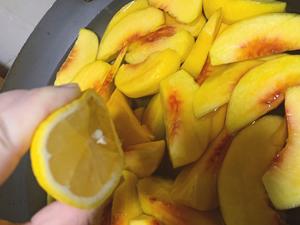 黄桃罐头 糖水黄桃的做法 步骤6