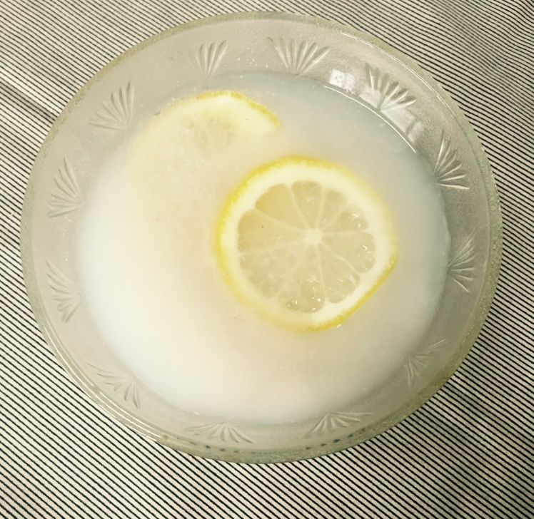 柠檬薏米水