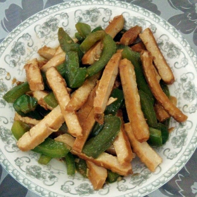 青椒炒豆腐干