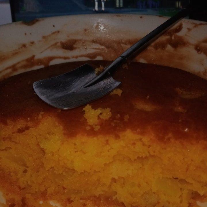 简单到只需所有材料混一起烤一烤的苹果蛋糕！