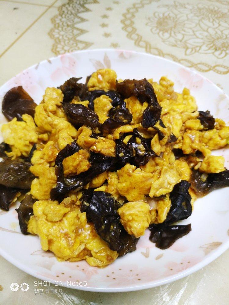 黄瓜木耳炒鸡蛋