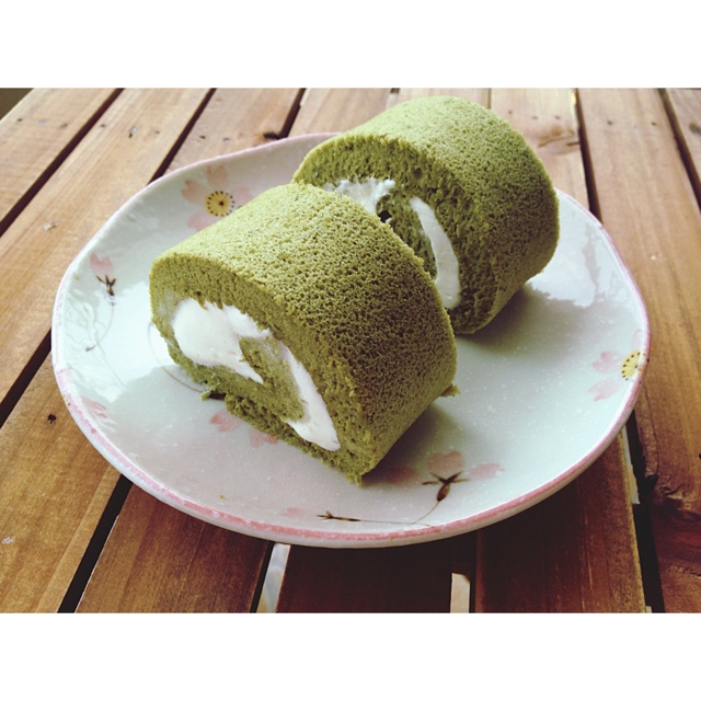 抹茶戚风蛋糕卷