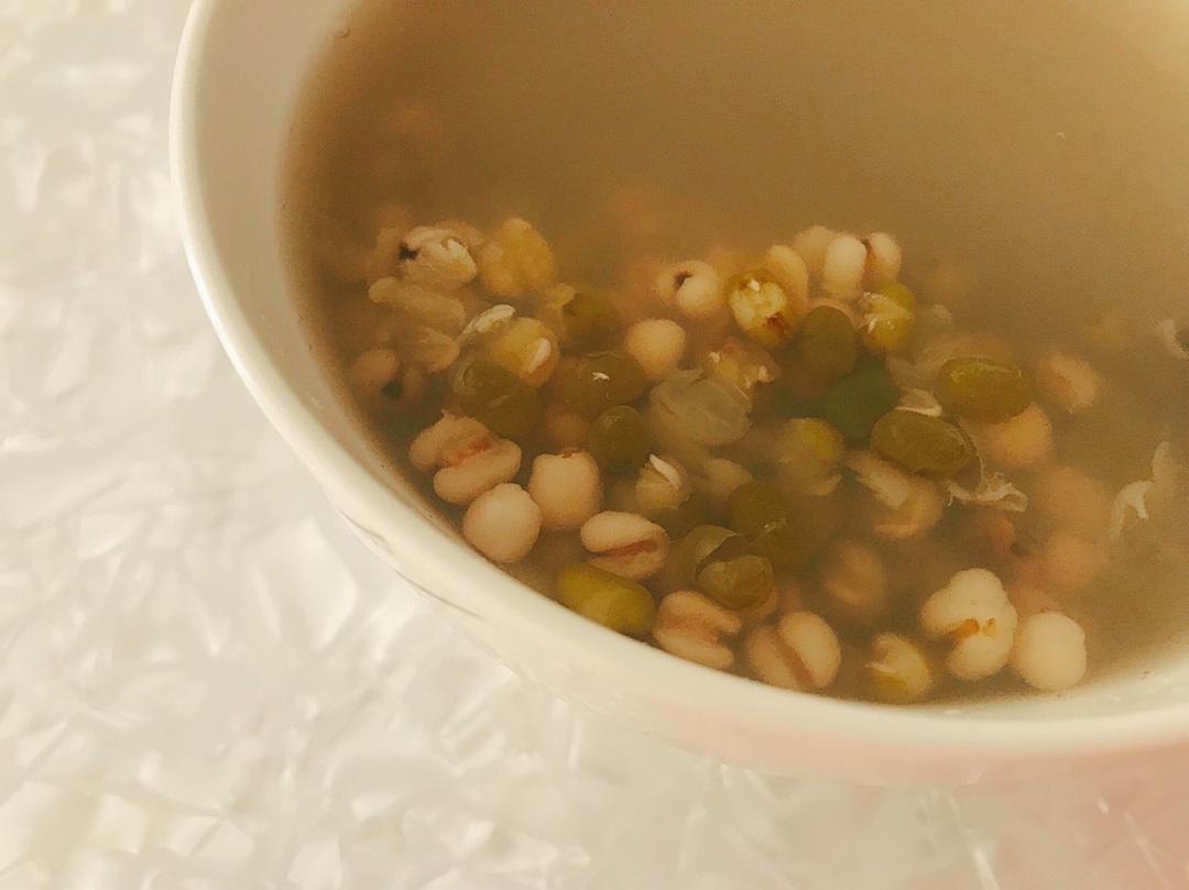 绿豆薏仁粥