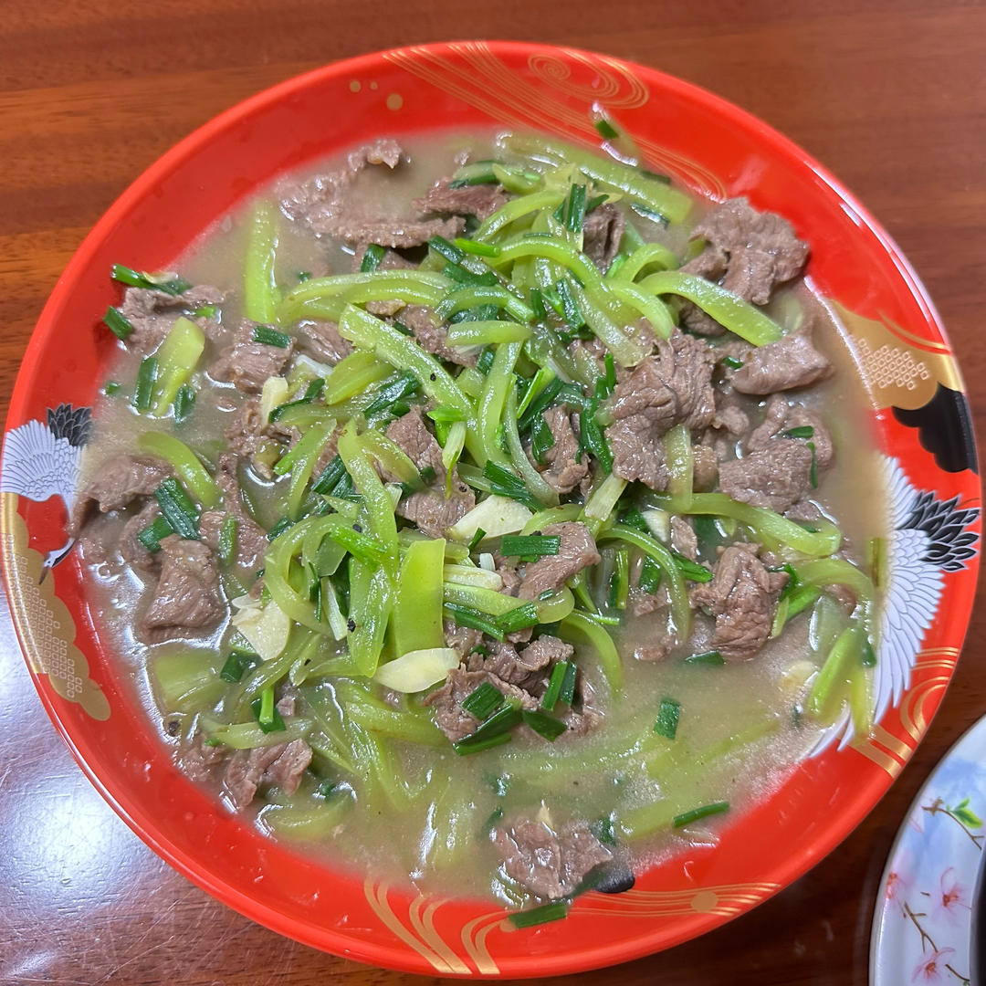 莴笋炒牛肉！