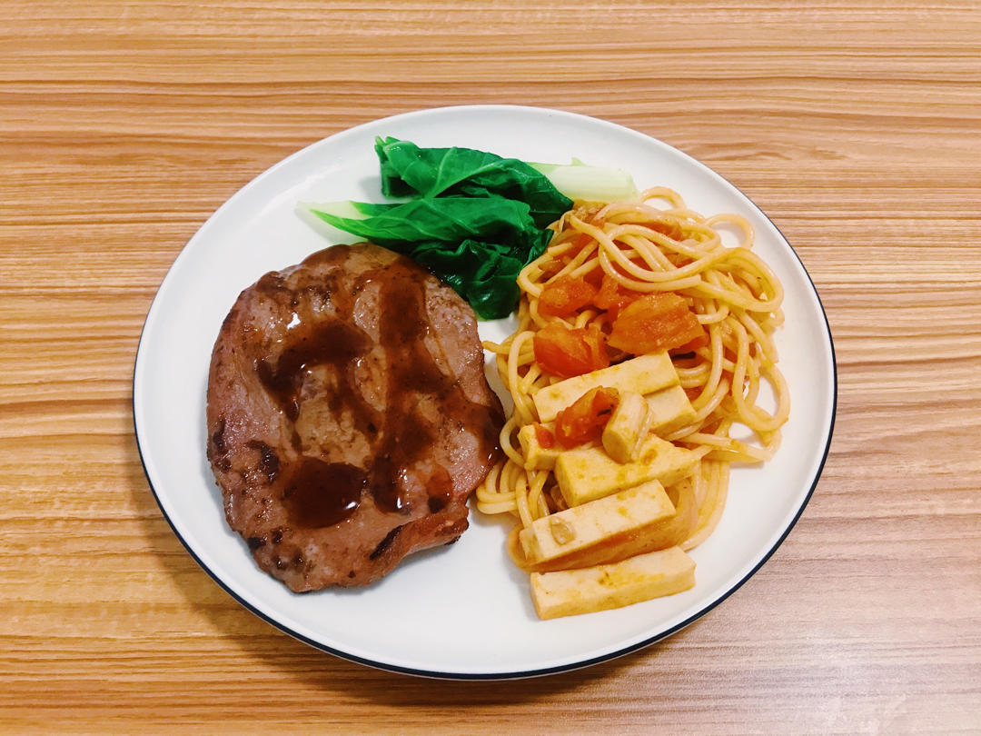 随心牛排意面