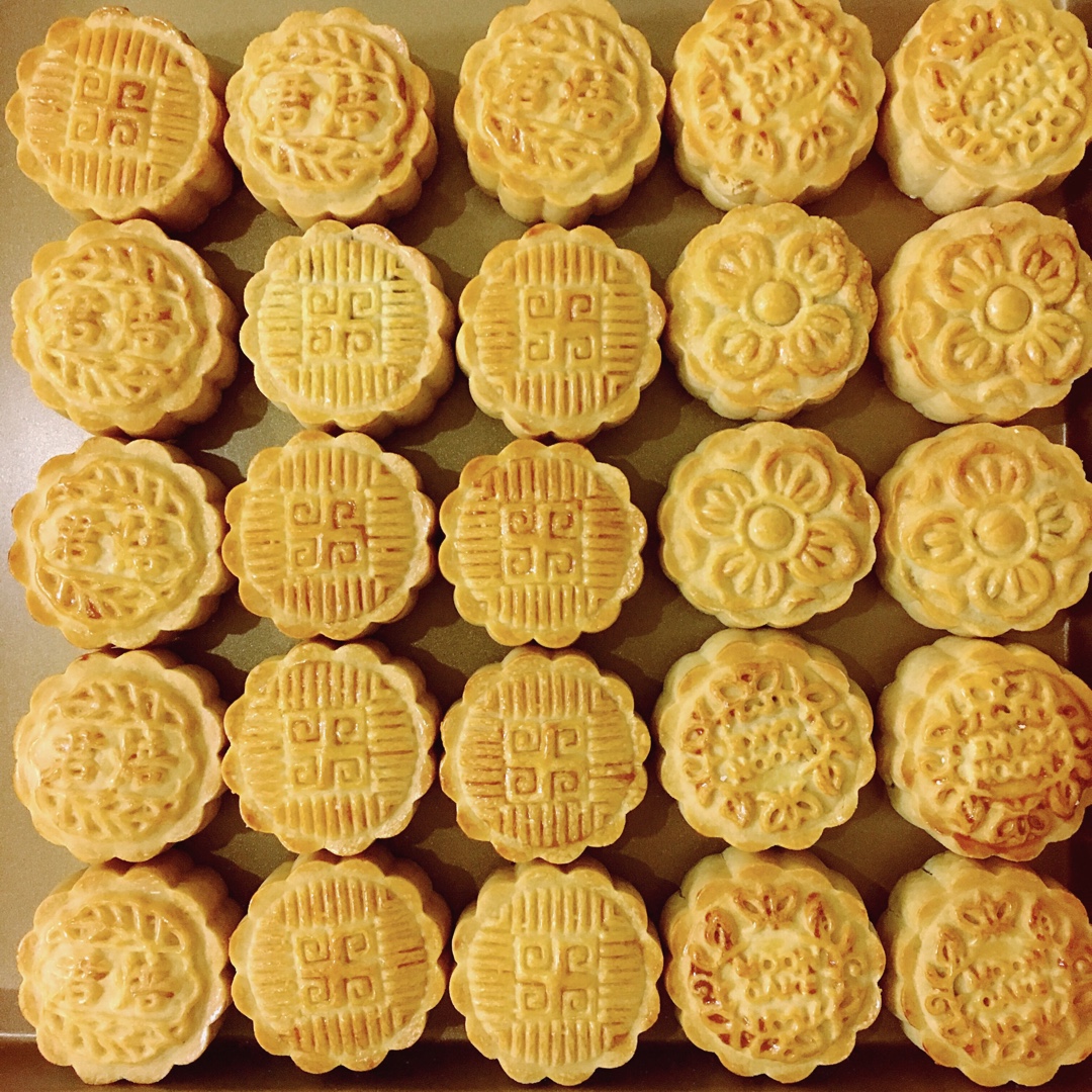 金沙奶黄月饼