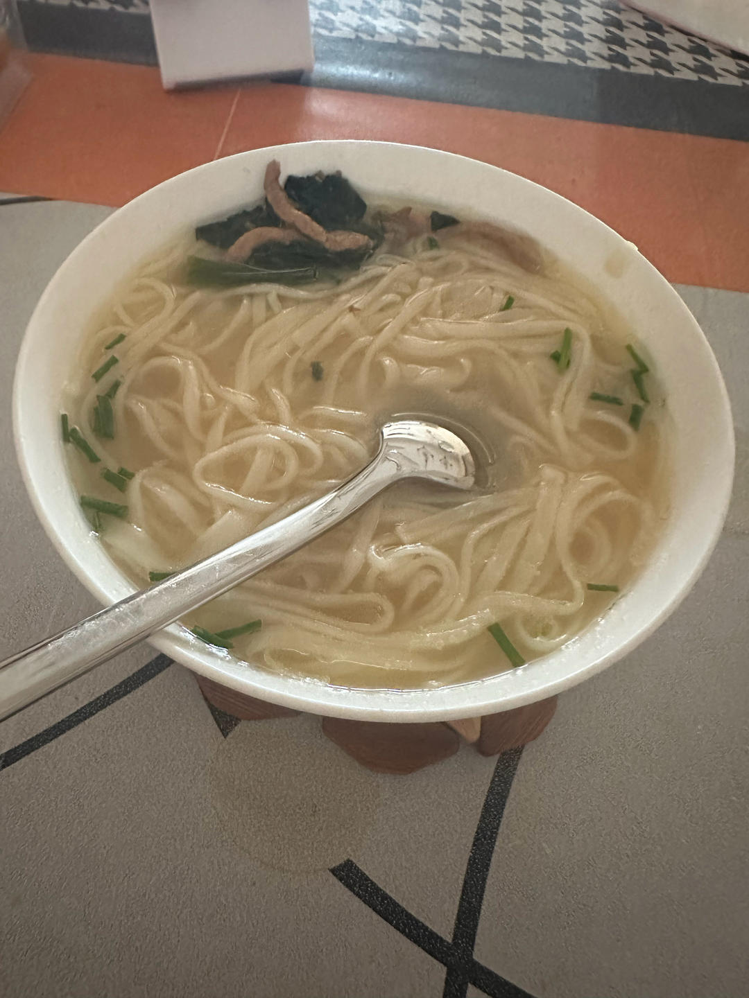 一碗热汤面