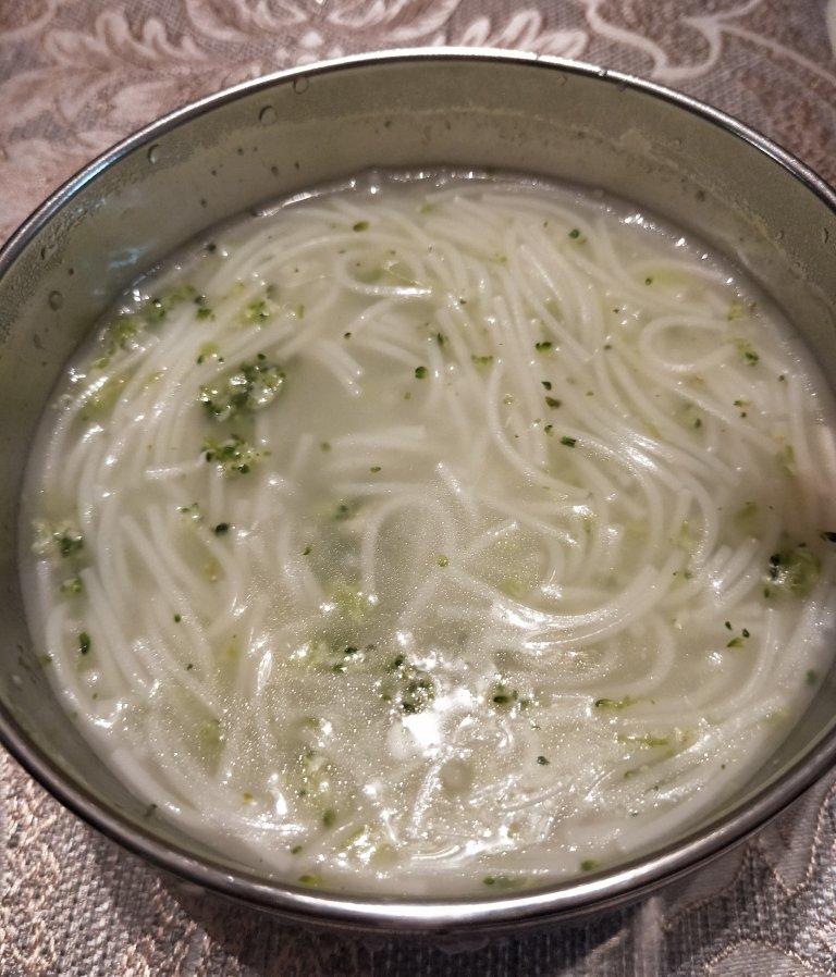 宝宝辅食 西蓝花奶酪小面条